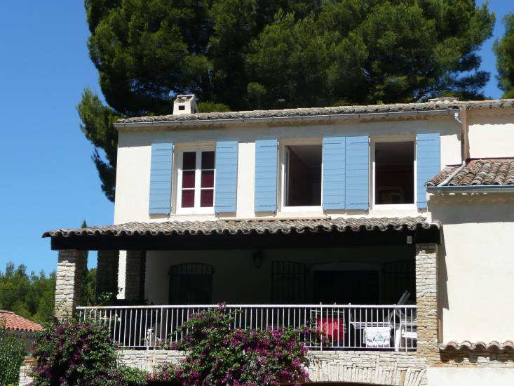 Notre fabrication de volets provençaux à  Gardanne