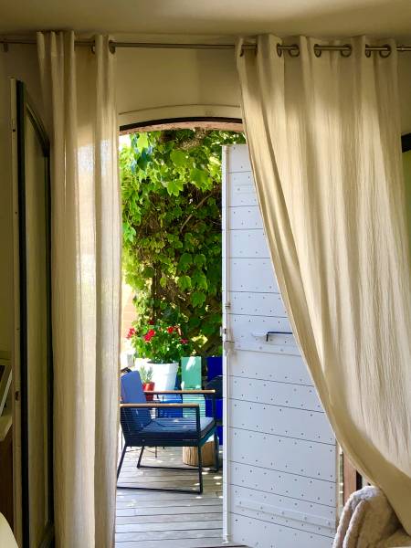 Pose de volets provençaux sur Aubagne et Marseille