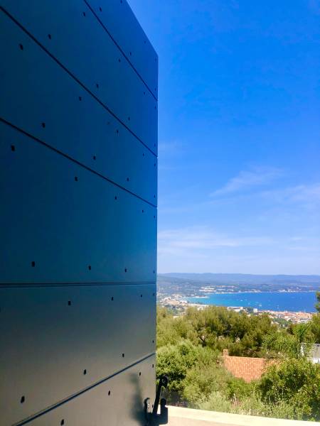 Volets provençaux panneaux poses sur Bandol