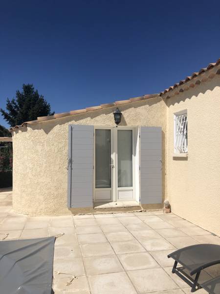 Fabrication de volets provençaux sur Plan de Cuques (Marseille)