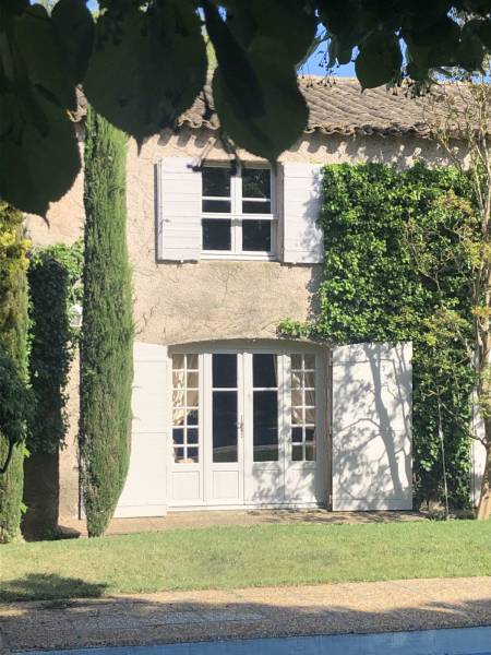 Le charme des vieux volets provençaux