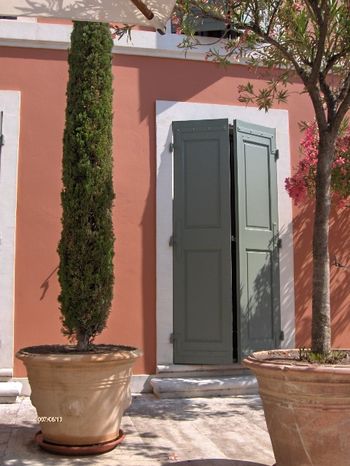 Pose de volets provençaux à Montpellier